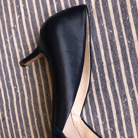 Louise & Cie navy leather and suede pointed low heel - Picture 6 of 9
